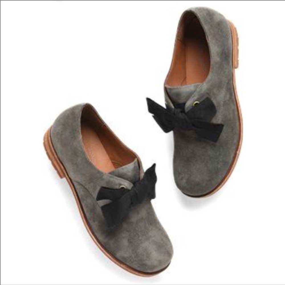 KORK-EASE Slip On Black Bow Tan Suede Shoes - 8.5
